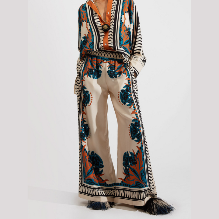 Daphne™ Relaxed Two-Piece Spring Set