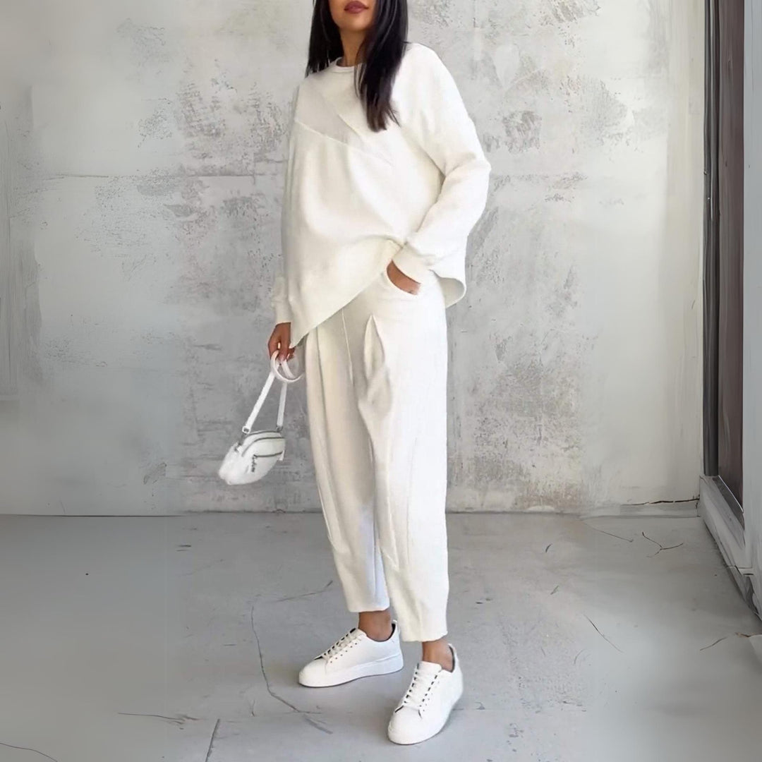 Amanda™ | Comfortable two-piece set with round neckline