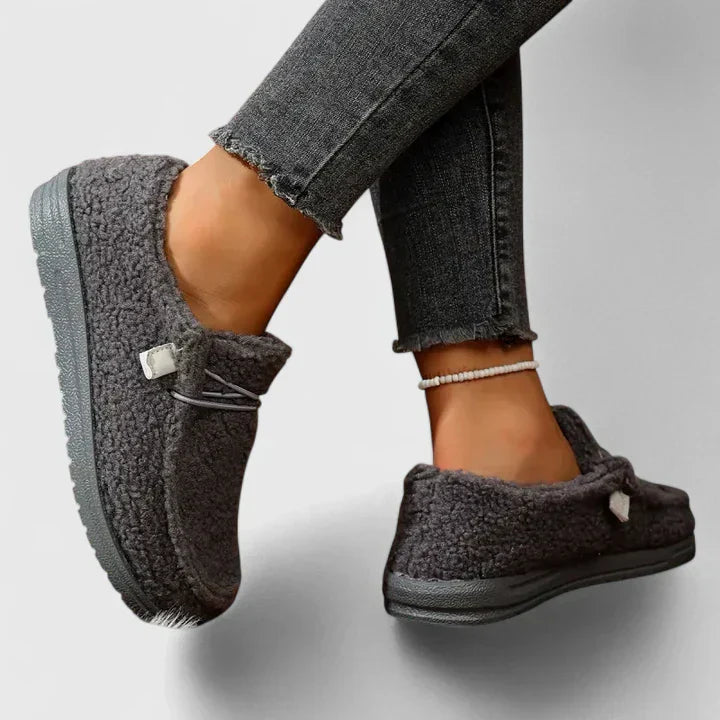 Nia - Comfortable Loafer