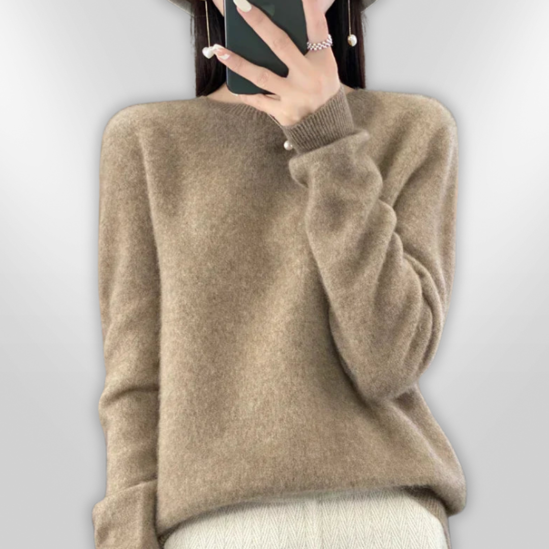 LUNA | Soft Knitted Sweater