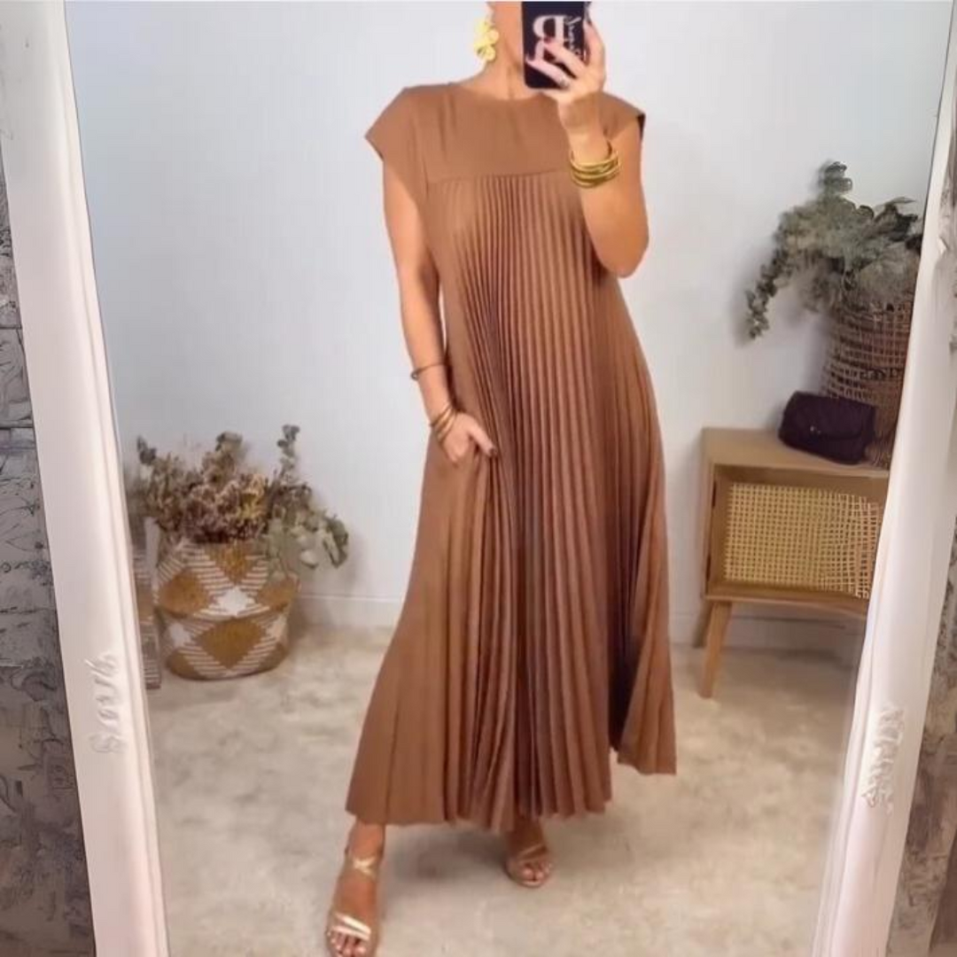 Celine | Light and Fresh Pleated Dress