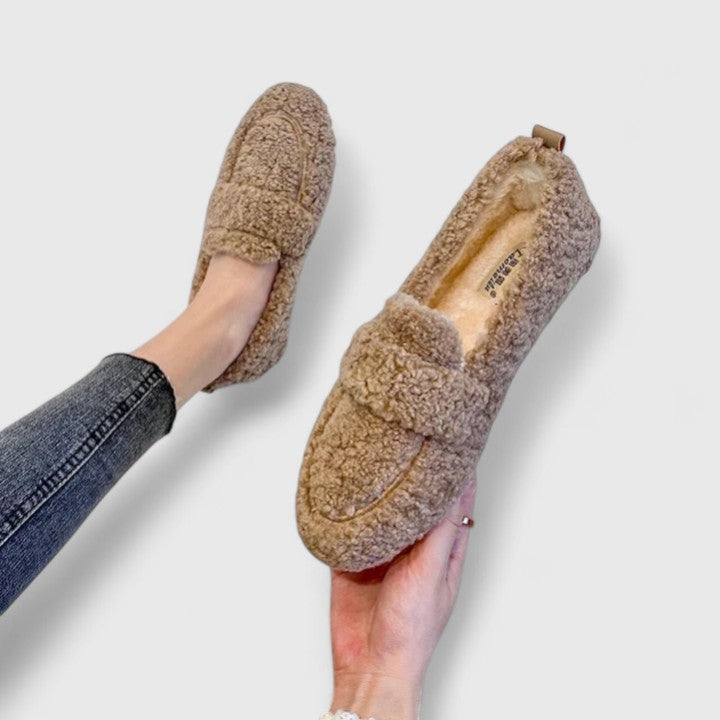 Valeria | Warm Slippers with Elegant Design