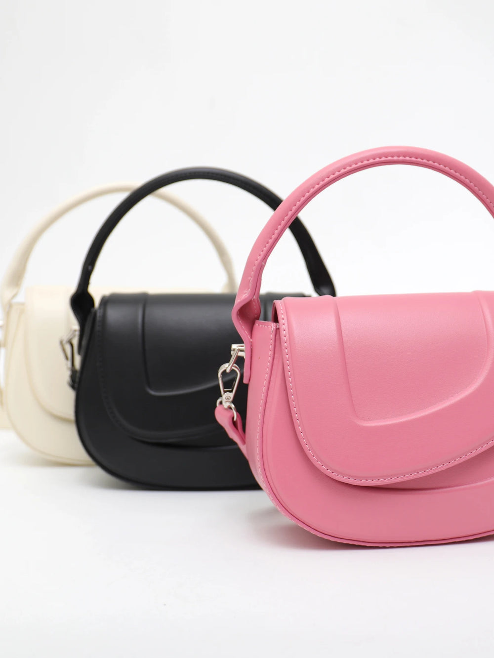 Ava – Stylish Minimalist Designer Saddle Bags