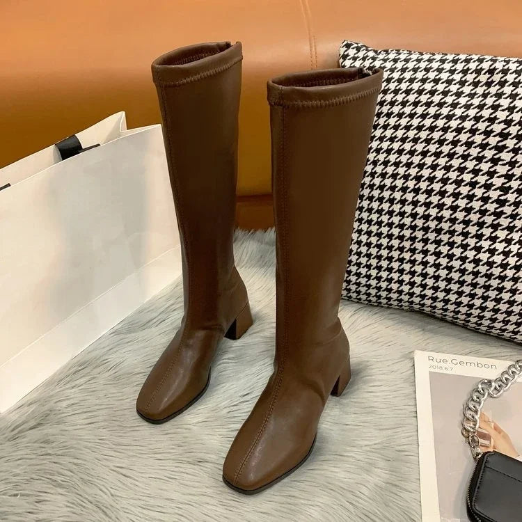 Marinella - Knee-high boots - Winter fashion