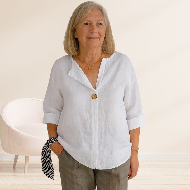 Jasmine's | Effortless V-Neck Blouse