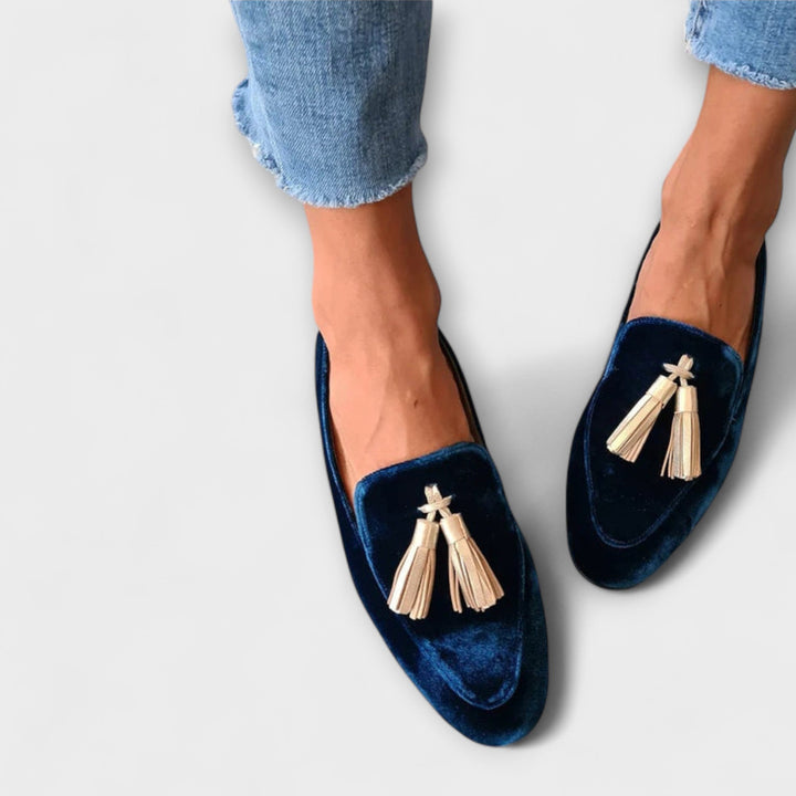 Isabella – Vintage-Inspired Tassel Loafers